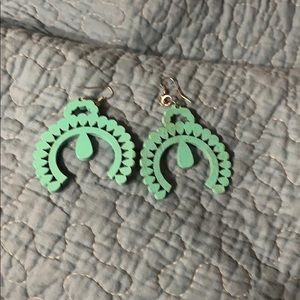EARRINGS GET NOW!!